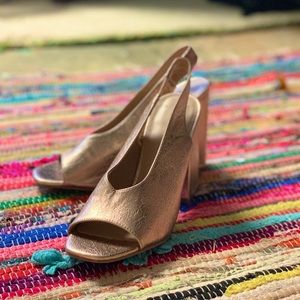 LIKE NEW - a • new • day - Heels sz7.5